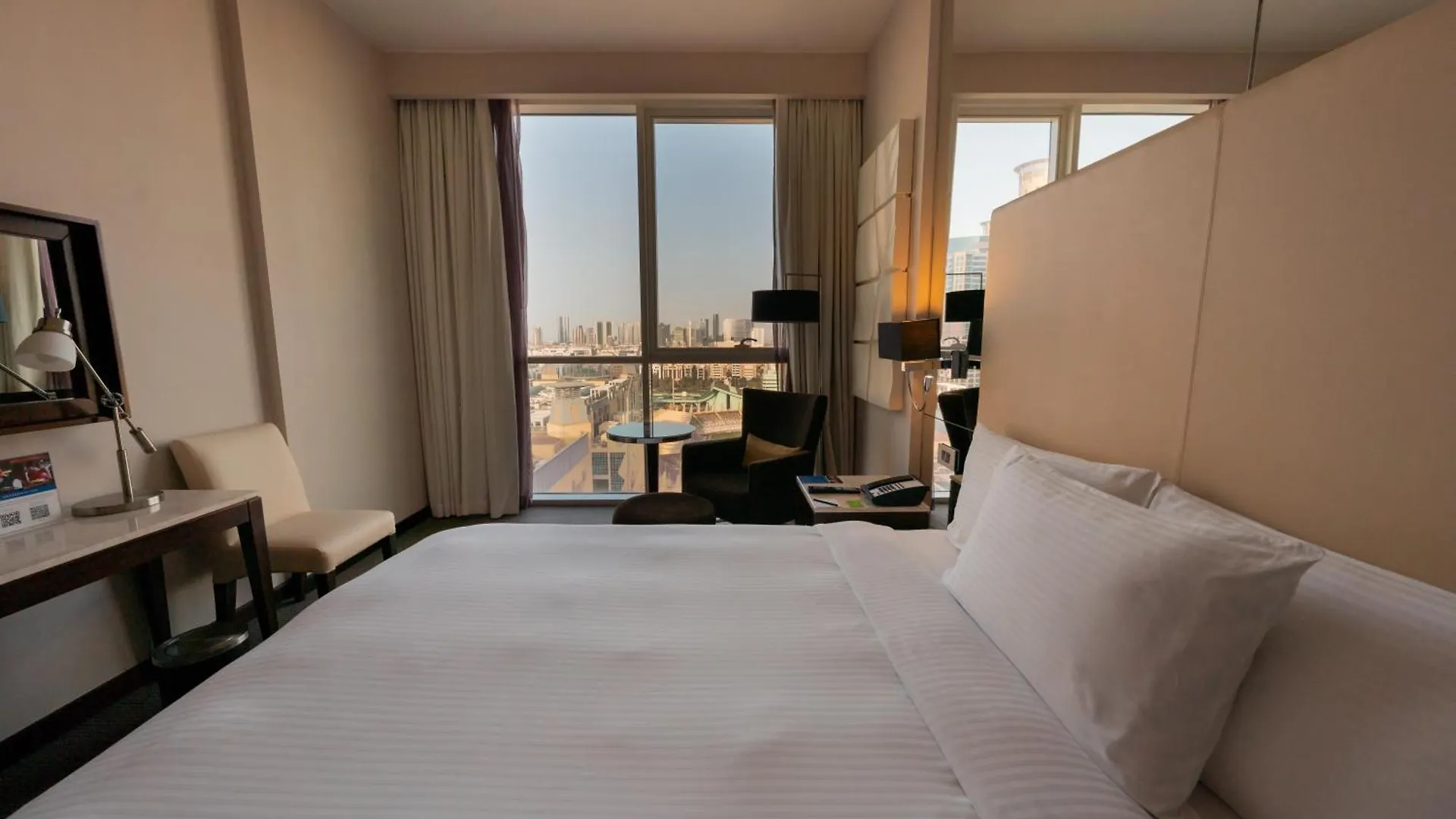 Отель Centro Al Manhal By Rotana Абу-Даби